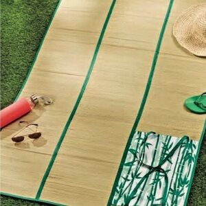 Avon On-the-Go Roll-Up Straw Mat - Carry Handles & Pocket - NEW IN PACKAGE